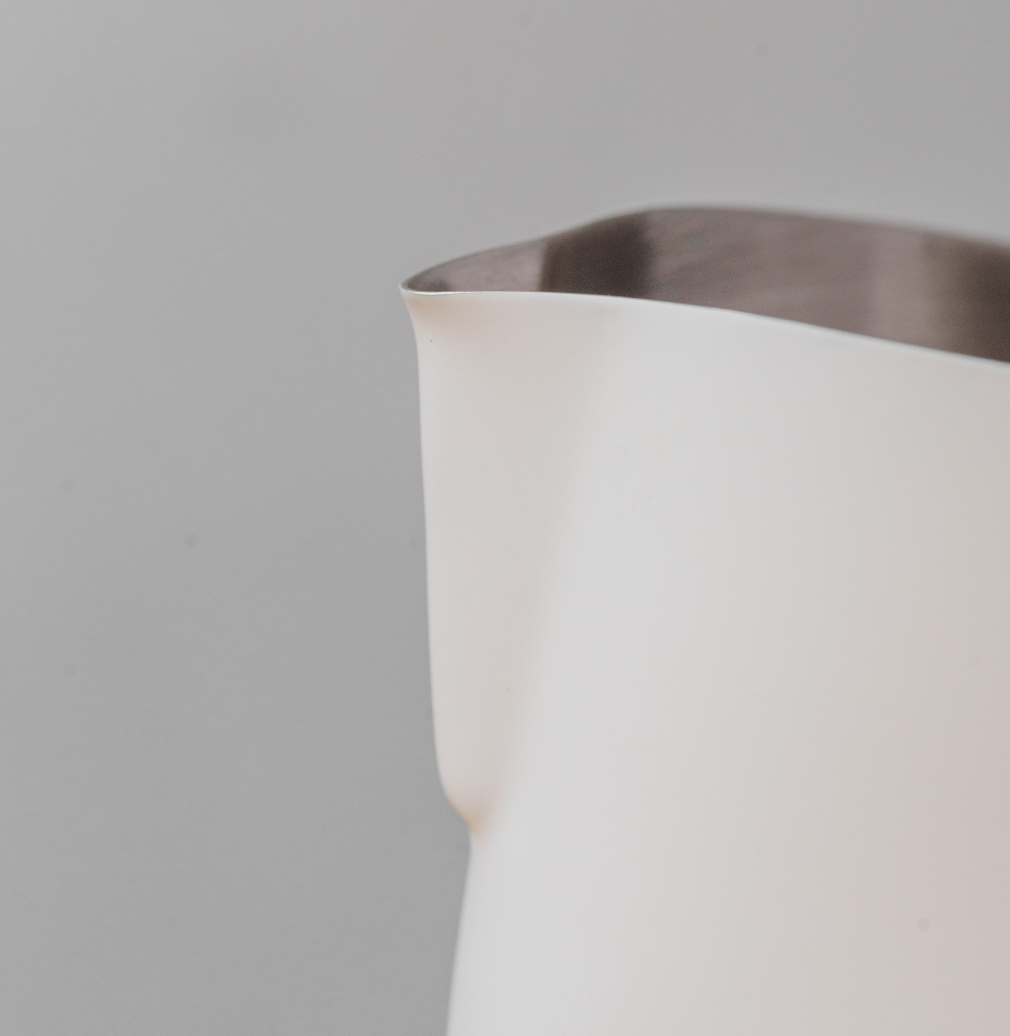 COFFEE NOW x WPM 15OZ NON-SLIP HANDLELESS COCONUT WHITE MILK PITCHER (PRE-ORDER NOW)