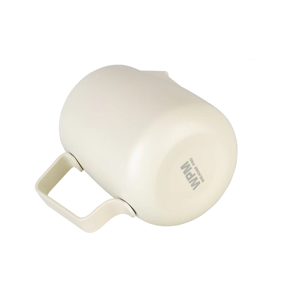 WPM 17OZ MATT BLACK/WHITE COMPETITION PITCHER (LONG SHARP SPOUT)