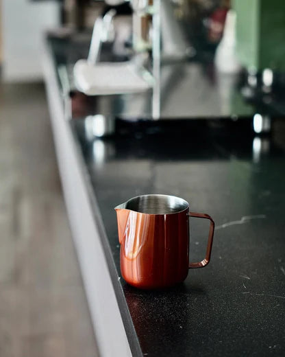 WPM 20OZ TITANIUM COMPETITION PITCHER - "THAMES X WPM" - METALLIC RED