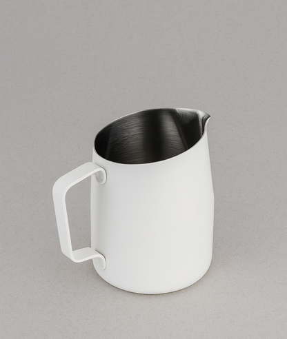 WPM 22OZ MATT WHITE/ BLACK MILK PITCHER (ROUND SPOUT)