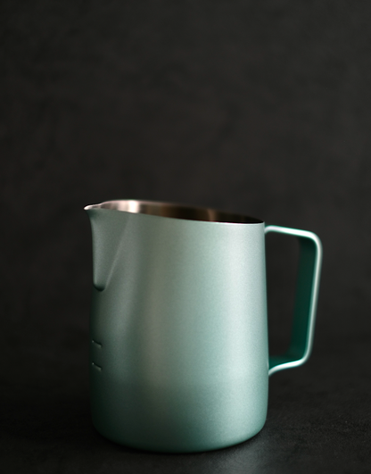 WPM 17OZ IVY LKY X WPM GREEN PITCHER (WIDE SHARP SPOUT)