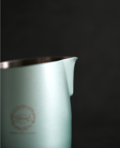 WPM 17OZ IVY LKY X WPM GREEN PITCHER (WIDE SHARP SPOUT)